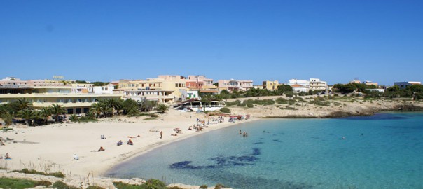 spiaggia della guitgia lampedusa